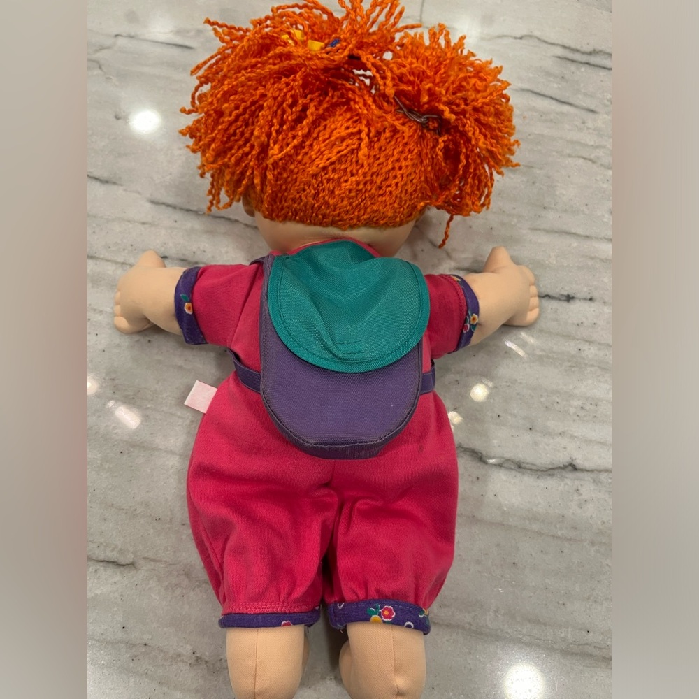 VTG CABBAGE PATCH KID COLLECTIBLE DOLL EATS FOOD W BACKPACK & OUTFIT - Picture 7 of 16